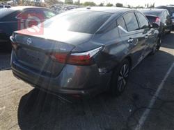 نيسان ألتيما